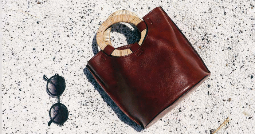 Top 7 Beach Bags and Tote Bags What beach bag is outfitted with the best features? We've rounded up some everything from straw beach bags to durable, stylish tote bags.