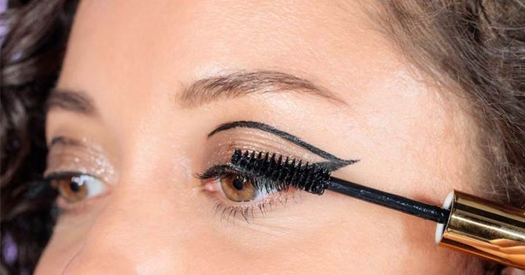 Looking to protect your eyes in a storm? Our article will help you find the best mascara to weather any weather.