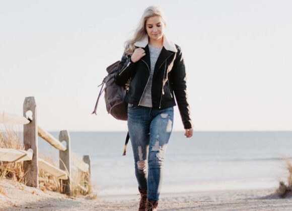 15 Stylish Favorite Fashion Jackets For Women Fashion is constantly evolving and changing, and so are the styles that women feel most comfortable in.1. A stylish favorite fashion jacket for women.
