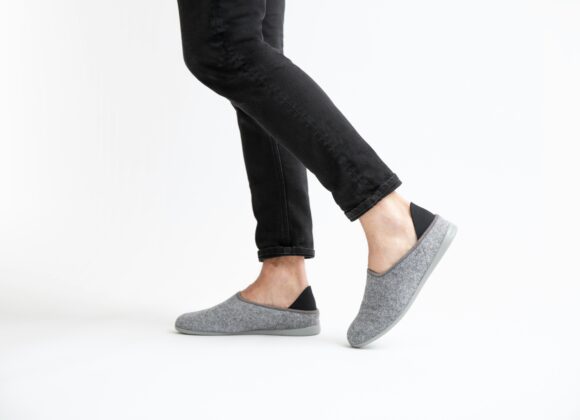 5 Comfortable Women's Loafers You Can Buy Online or In Stores Buy the right pair of ladies loafers! Find out how to wear women's loafers and get the best styles, colors and prices at Modern Fashion Girl.