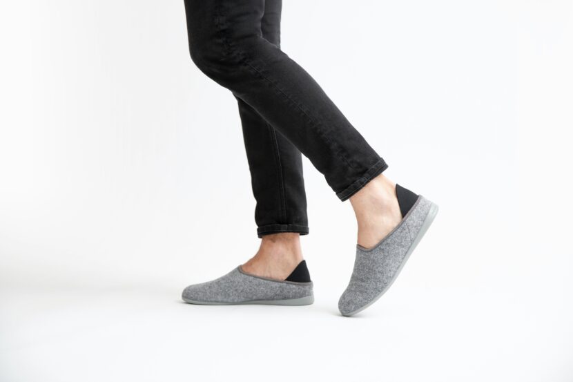 5 Comfortable Women's Loafers You Can Buy Online or In Stores Buy the right pair of ladies loafers! Find out how to wear women's loafers and get the best styles, colors and prices at Modern Fashion Girl.